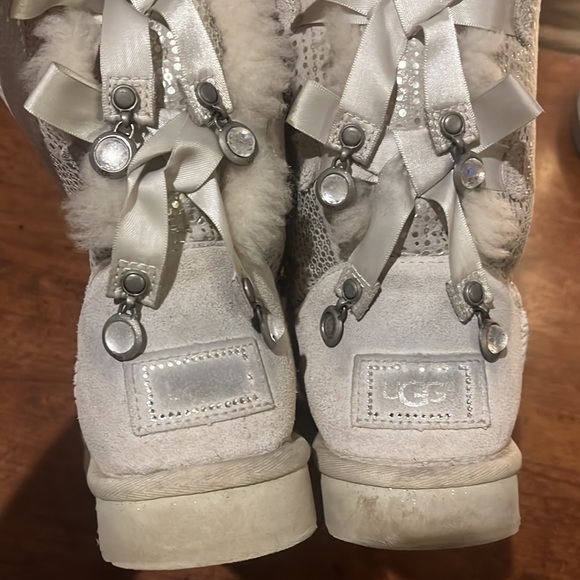 Silver and white Bailey bow crystal uggs - Picture 6 of 7